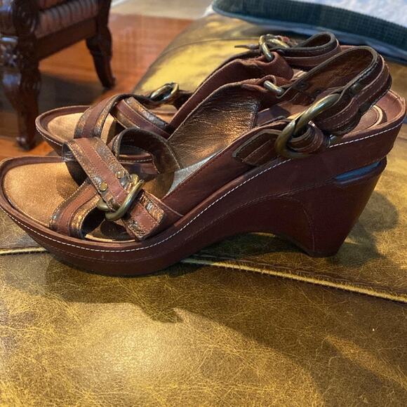 Cole Haan G series and Nike Air brown and copper wedge sandal shoes - Picture 3 of 6